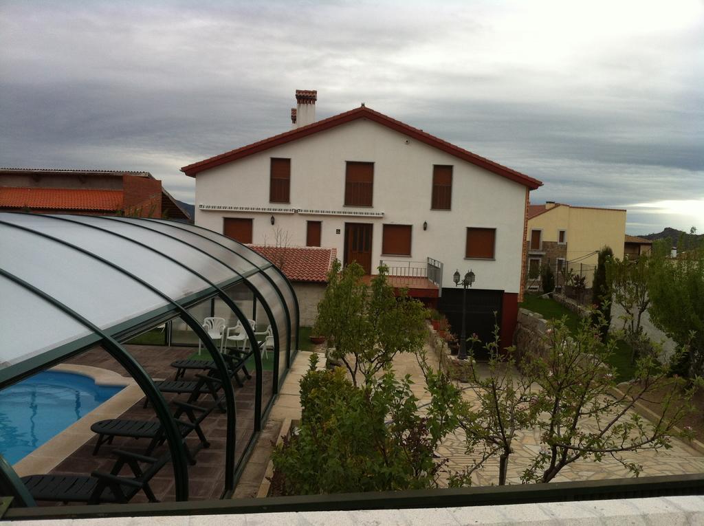 Refugio La Covatilla I,Ii,Iii Y IV La Hoya ภายนอก รูปภาพ